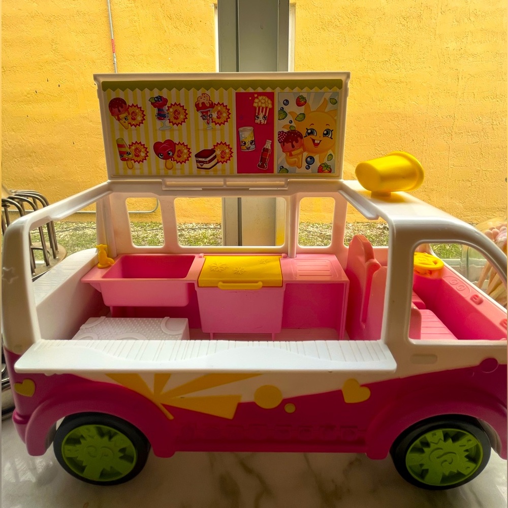 Shopkin ice cream truck
